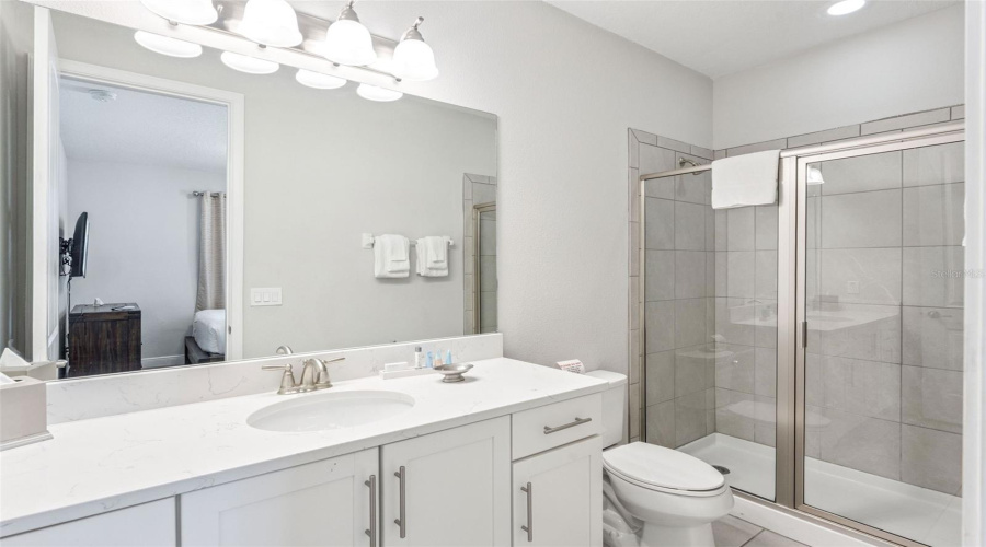 KISSIMMEE, Florida 34747, 6 Bedrooms Bedrooms, ,6 BathroomsBathrooms,Residential,For Sale,GRABEN,0,MFRO6363518