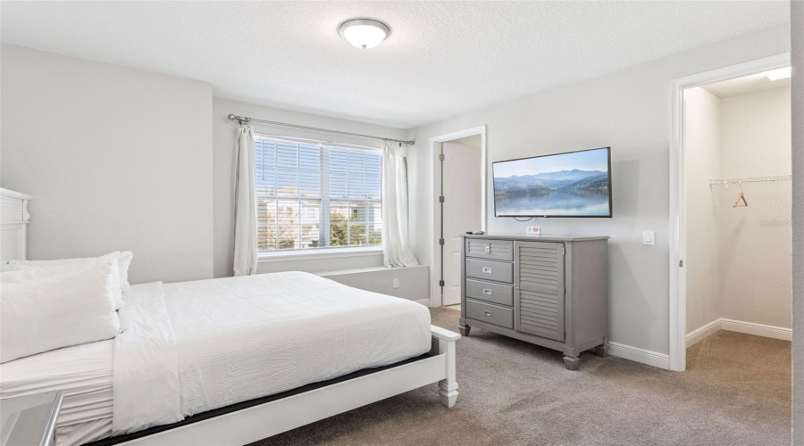 KISSIMMEE, Florida 34747, 6 Bedrooms Bedrooms, ,6 BathroomsBathrooms,Residential,For Sale,GRABEN,0,MFRO6363518