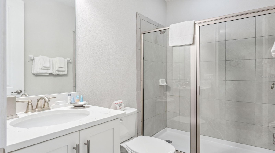 KISSIMMEE, Florida 34747, 6 Bedrooms Bedrooms, ,6 BathroomsBathrooms,Residential,For Sale,GRABEN,0,MFRO6363518