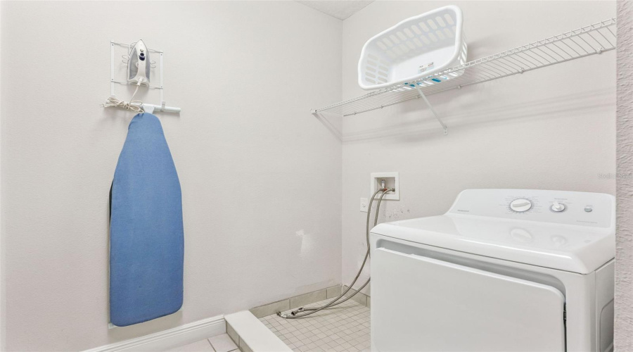 KISSIMMEE, Florida 34747, 6 Bedrooms Bedrooms, ,6 BathroomsBathrooms,Residential,For Sale,GRABEN,0,MFRO6363518