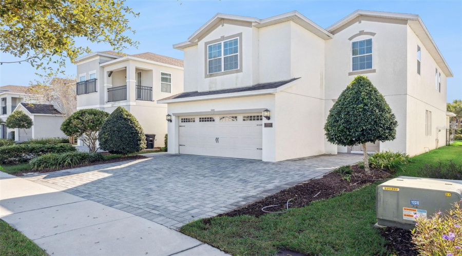 KISSIMMEE, Florida 34747, 6 Bedrooms Bedrooms, ,6 BathroomsBathrooms,Residential,For Sale,GRABEN,0,MFRO6363518