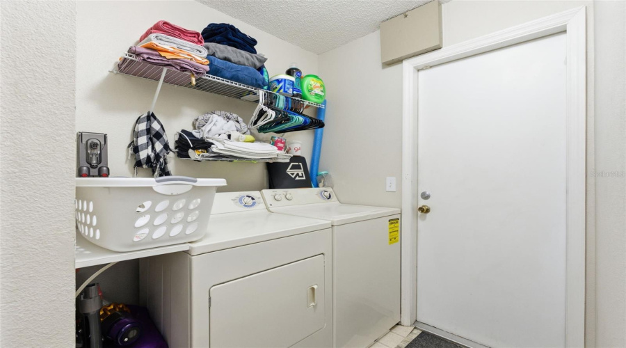 DAVENPORT, Florida 33897, 3 Bedrooms Bedrooms, ,2 BathroomsBathrooms,Residential,For Sale,HIGHWAY 27,0,MFRTB8452434