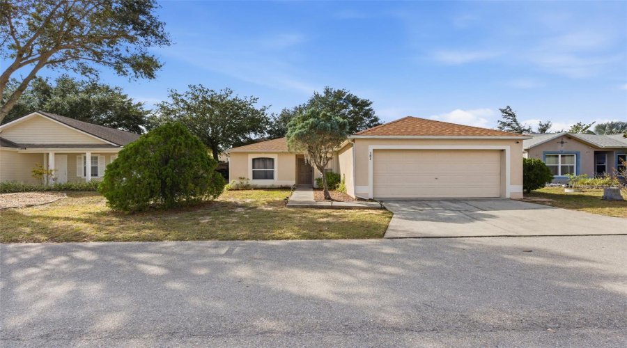 DAVENPORT, Florida 33897, 3 Bedrooms Bedrooms, ,2 BathroomsBathrooms,Residential,For Sale,HIGHWAY 27,0,MFRTB8452434