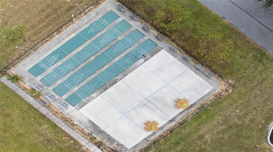 DAVENPORT, Florida 33897, 3 Bedrooms Bedrooms, ,2 BathroomsBathrooms,Residential,For Sale,HIGHWAY 27,0,MFRTB8452434