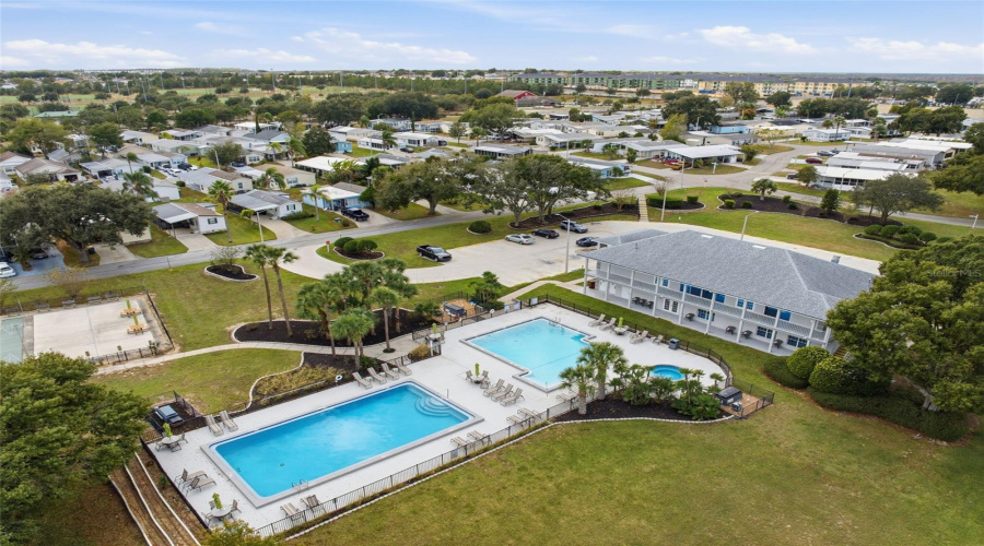 DAVENPORT, Florida 33897, 3 Bedrooms Bedrooms, ,2 BathroomsBathrooms,Residential,For Sale,HIGHWAY 27,0,MFRTB8452434