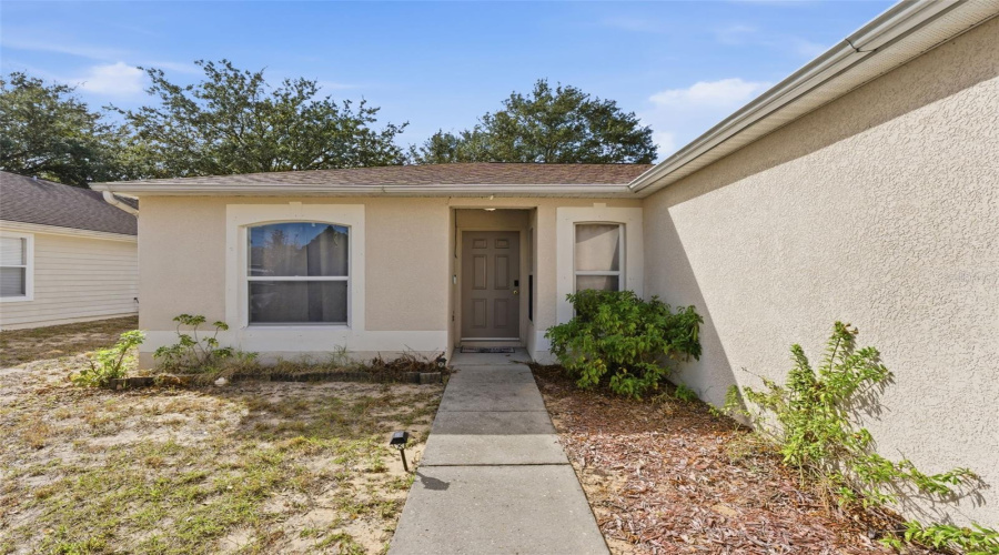 DAVENPORT, Florida 33897, 3 Bedrooms Bedrooms, ,2 BathroomsBathrooms,Residential,For Sale,HIGHWAY 27,0,MFRTB8452434