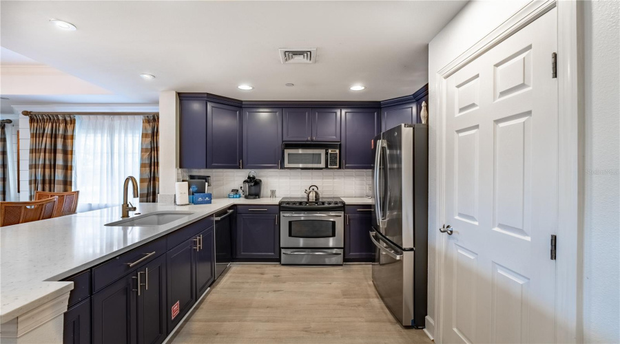 REUNION, Florida 34747, 3 Bedrooms Bedrooms, ,3 BathroomsBathrooms,Residential,For Sale,CENTRE COURT RIDGE,0,MFRO6365004