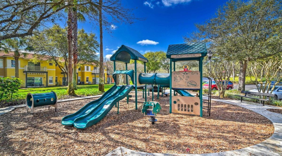 KISSIMMEE, Florida 34747, 7 Bedrooms Bedrooms, ,4 BathroomsBathrooms,Residential,For Sale,LA ISLA,0,MFRTB8436969