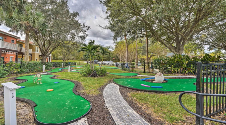 KISSIMMEE, Florida 34747, 7 Bedrooms Bedrooms, ,4 BathroomsBathrooms,Residential,For Sale,LA ISLA,0,MFRTB8436969