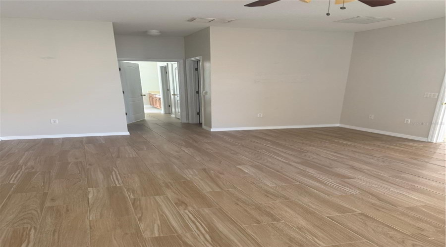 KISSIMMEE, Florida 34746, 4 Bedrooms Bedrooms, ,2 BathroomsBathrooms,Residential,For Sale,SAINT CLAIR,0,MFRS5139761