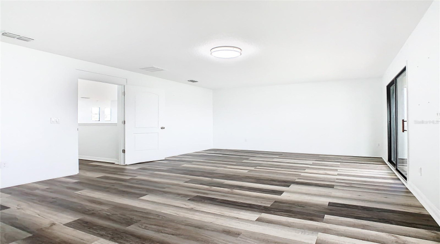 KISSIMMEE, Florida 34746, 5 Bedrooms Bedrooms, ,3 BathroomsBathrooms,Residential,For Sale,BASS BOAT,0,MFRO6365324