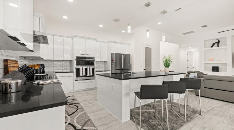 DAVENPORT, Florida 33837, 4 Bedrooms Bedrooms, ,3 BathroomsBathrooms,Residential,For Sale,HERITAGE GREEN,0,MFRS5139437