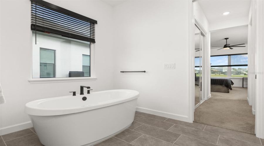 DAVENPORT, Florida 33837, 4 Bedrooms Bedrooms, ,3 BathroomsBathrooms,Residential,For Sale,HERITAGE GREEN,0,MFRS5139437