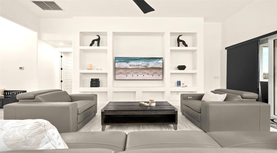 DAVENPORT, Florida 33837, 4 Bedrooms Bedrooms, ,3 BathroomsBathrooms,Residential,For Sale,HERITAGE GREEN,0,MFRS5139437