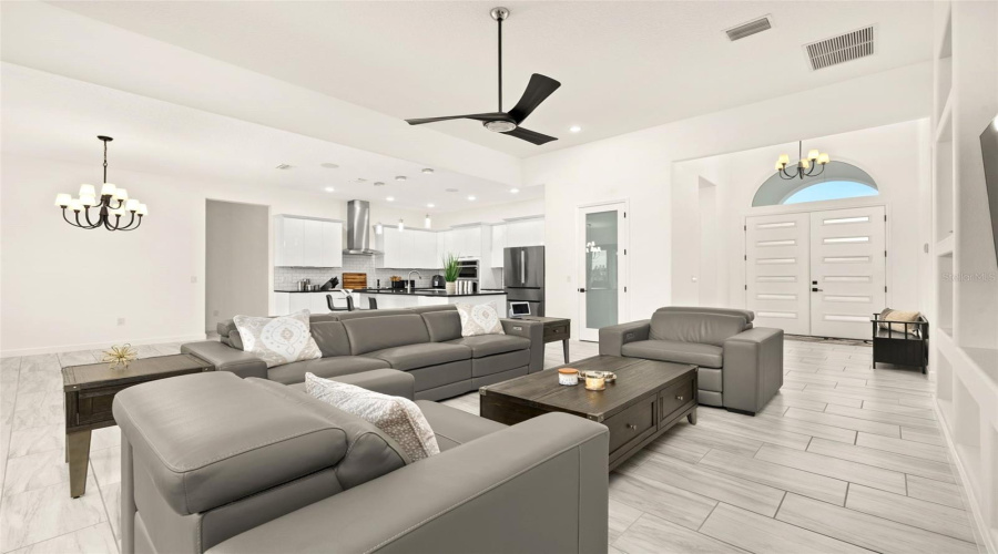 DAVENPORT, Florida 33837, 4 Bedrooms Bedrooms, ,3 BathroomsBathrooms,Residential,For Sale,HERITAGE GREEN,0,MFRS5139437