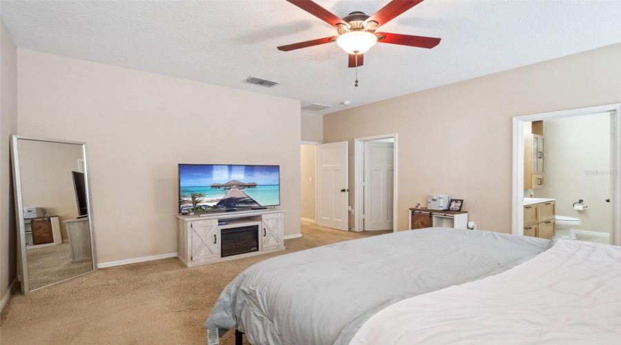 KISSIMMEE, Florida 34746, 4 Bedrooms Bedrooms, ,2 BathroomsBathrooms,Residential,For Sale,ANGLER,0,MFRO6365081