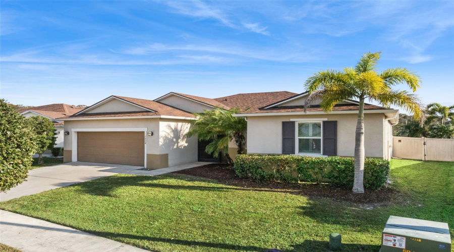 KISSIMMEE, Florida 34746, 4 Bedrooms Bedrooms, ,2 BathroomsBathrooms,Residential,For Sale,ANGLER,0,MFRO6365081