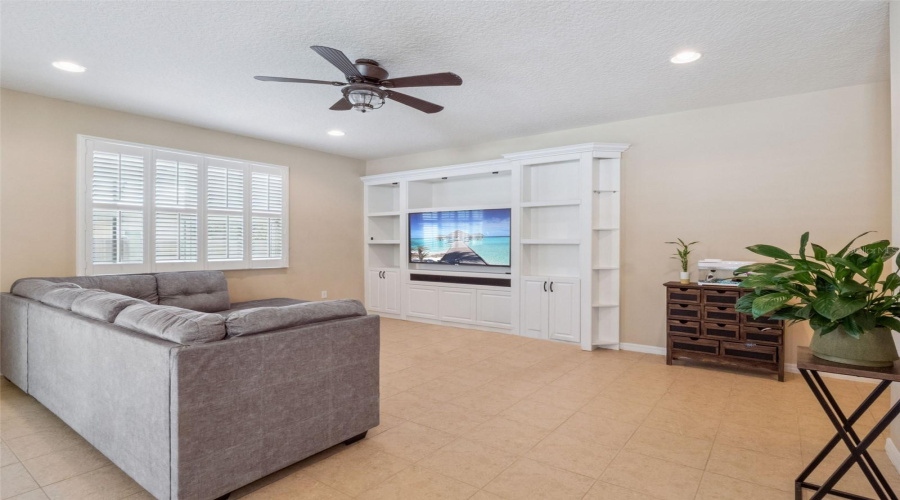 KISSIMMEE, Florida 34746, 4 Bedrooms Bedrooms, ,2 BathroomsBathrooms,Residential,For Sale,ANGLER,0,MFRO6365081