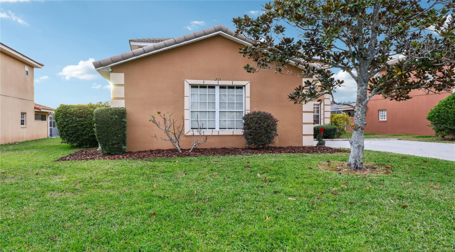 DAVENPORT, Florida 33897, 6 Bedrooms Bedrooms, ,5 BathroomsBathrooms,Residential,For Sale,VISTA DRIVE,0,MFRS5139569