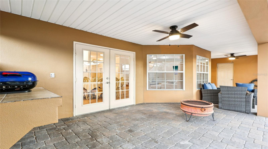 DAVENPORT, Florida 33897, 6 Bedrooms Bedrooms, ,5 BathroomsBathrooms,Residential,For Sale,VISTA DRIVE,0,MFRS5139569