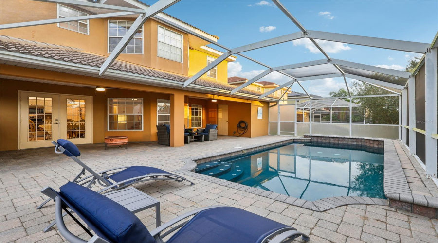 DAVENPORT, Florida 33897, 6 Bedrooms Bedrooms, ,5 BathroomsBathrooms,Residential,For Sale,VISTA DRIVE,0,MFRS5139569