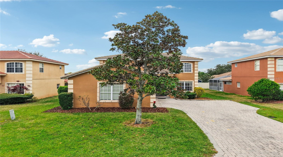 DAVENPORT, Florida 33897, 6 Bedrooms Bedrooms, ,5 BathroomsBathrooms,Residential,For Sale,VISTA DRIVE,0,MFRS5139569