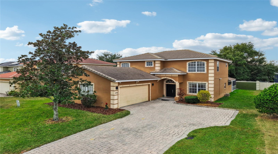 DAVENPORT, Florida 33897, 6 Bedrooms Bedrooms, ,5 BathroomsBathrooms,Residential,For Sale,VISTA DRIVE,0,MFRS5139569