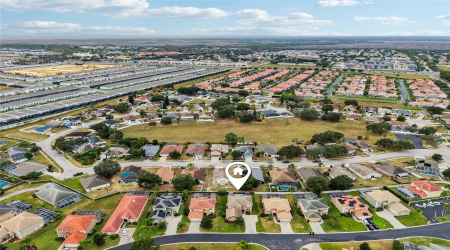 DAVENPORT, Florida 33897, 6 Bedrooms Bedrooms, ,5 BathroomsBathrooms,Residential,For Sale,VISTA DRIVE,0,MFRS5139569