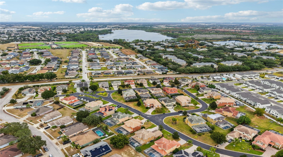 DAVENPORT, Florida 33897, 6 Bedrooms Bedrooms, ,5 BathroomsBathrooms,Residential,For Sale,VISTA DRIVE,0,MFRS5139569