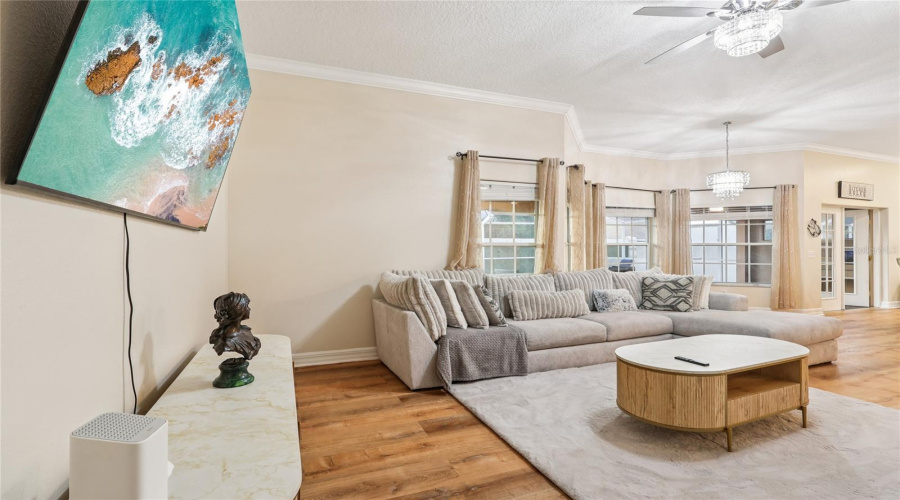 DAVENPORT, Florida 33897, 6 Bedrooms Bedrooms, ,5 BathroomsBathrooms,Residential,For Sale,VISTA DRIVE,0,MFRS5139569