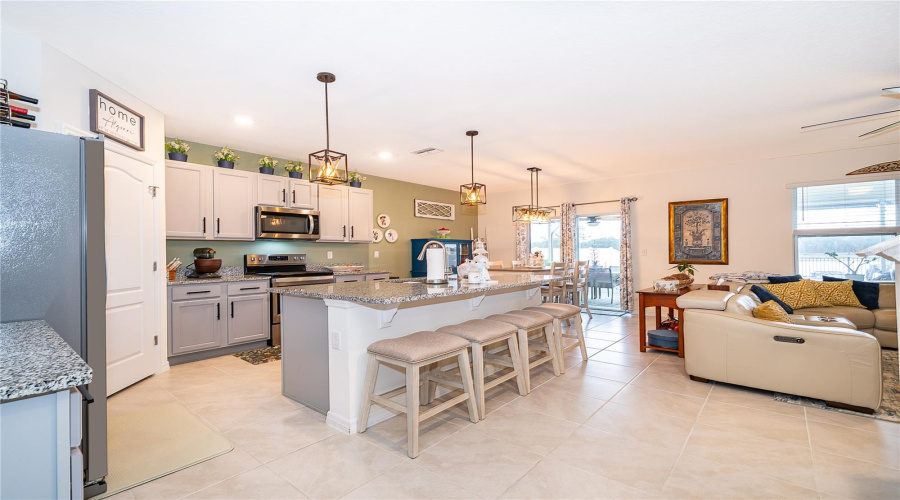 DAVENPORT, Florida 33837, 5 Bedrooms Bedrooms, ,3 BathroomsBathrooms,Residential,For Sale,BROOKLET,0,MFRO6364282