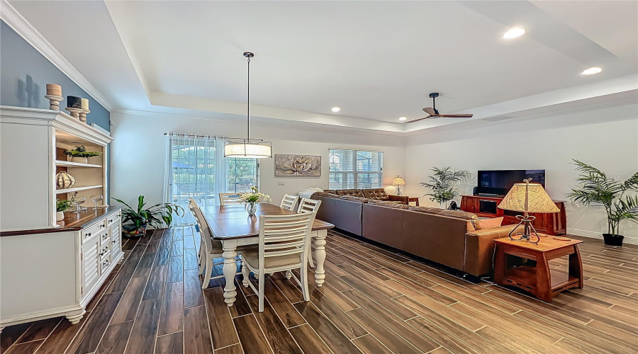 So much natural light!