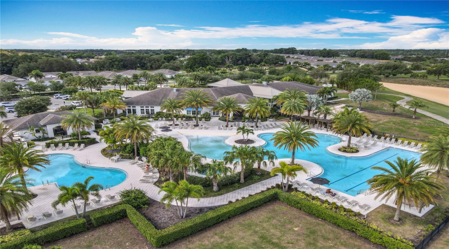 Four Seastons Amenities