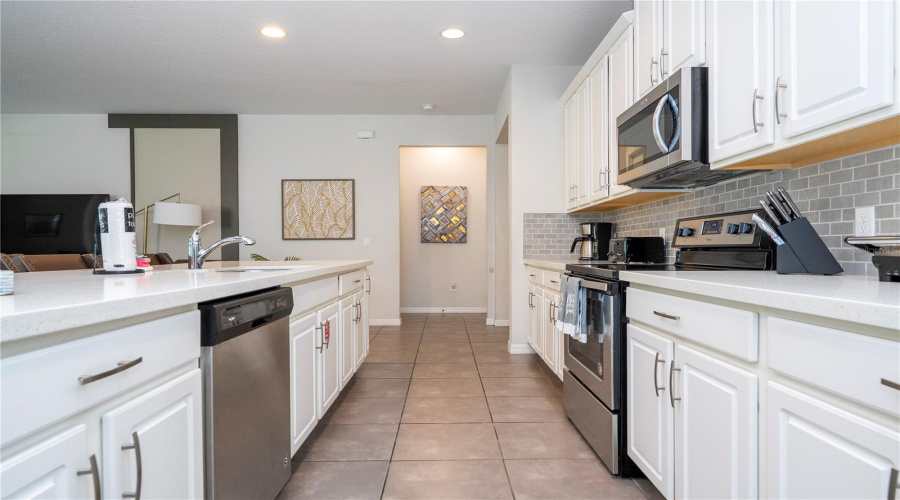 KISSIMMEE, Florida 34747, 7 Bedrooms Bedrooms, ,7 BathroomsBathrooms,Residential,For Sale,NASSAU POINT,0,MFRO6314025