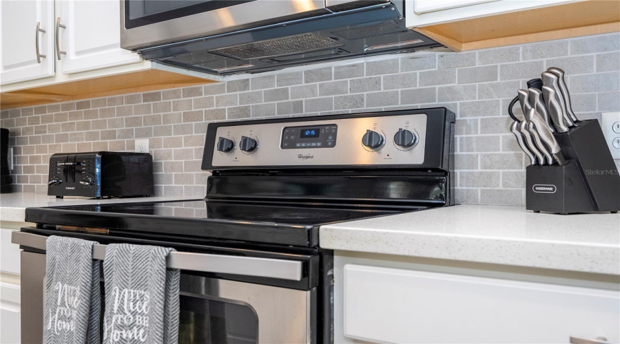 KISSIMMEE, Florida 34747, 7 Bedrooms Bedrooms, ,7 BathroomsBathrooms,Residential,For Sale,NASSAU POINT,0,MFRO6314025