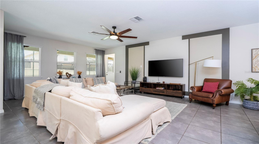 KISSIMMEE, Florida 34747, 7 Bedrooms Bedrooms, ,7 BathroomsBathrooms,Residential,For Sale,NASSAU POINT,0,MFRO6314025