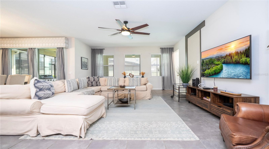 KISSIMMEE, Florida 34747, 7 Bedrooms Bedrooms, ,7 BathroomsBathrooms,Residential,For Sale,NASSAU POINT,0,MFRO6314025