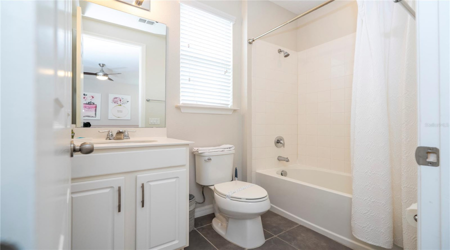 KISSIMMEE, Florida 34747, 7 Bedrooms Bedrooms, ,7 BathroomsBathrooms,Residential,For Sale,NASSAU POINT,0,MFRO6314025