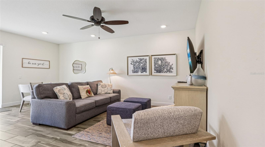 KISSIMMEE, Florida 34747, 3 Bedrooms Bedrooms, ,3 BathroomsBathrooms,Residential,For Sale,ON THE ROCKS,0,MFRTB8453088