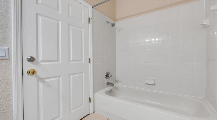 DAVENPORT, Florida 33897, 4 Bedrooms Bedrooms, ,3 BathroomsBathrooms,Residential,For Sale,VERONA,0,MFRO6365427