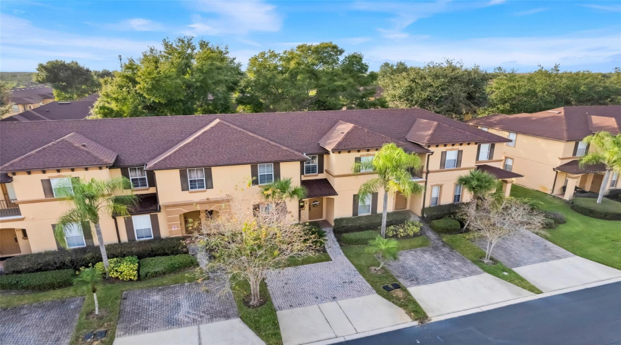 DAVENPORT, Florida 33897, 4 Bedrooms Bedrooms, ,3 BathroomsBathrooms,Residential,For Sale,VERONA,0,MFRO6365427