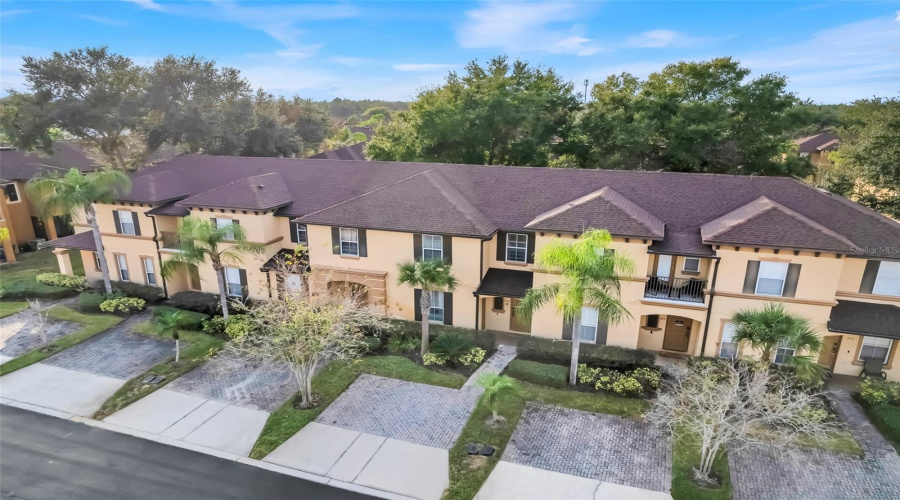 DAVENPORT, Florida 33897, 4 Bedrooms Bedrooms, ,3 BathroomsBathrooms,Residential,For Sale,VERONA,0,MFRO6365427