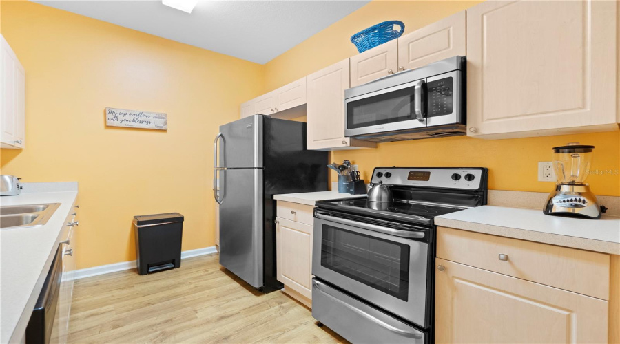 KISSIMMEE, Florida 34747, 3 Bedrooms Bedrooms, ,2 BathroomsBathrooms,Residential,For Sale,SILVER PALM,0,MFRO6339054