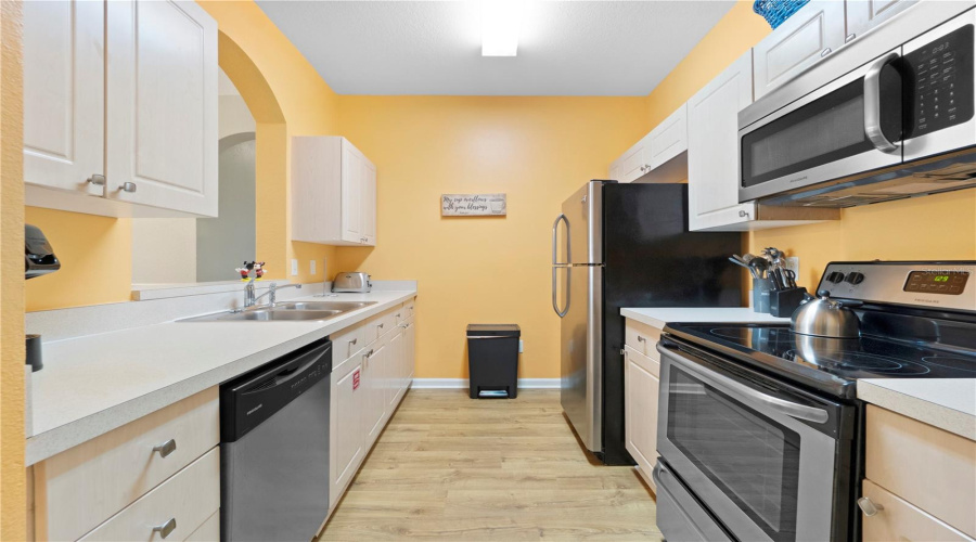 KISSIMMEE, Florida 34747, 3 Bedrooms Bedrooms, ,2 BathroomsBathrooms,Residential,For Sale,SILVER PALM,0,MFRO6339054