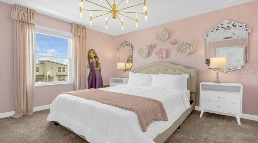 DAVENPORT, Florida 33896, 6 Bedrooms Bedrooms, ,6 BathroomsBathrooms,Residential,For Sale,SOMMERSET HILLS,0,MFRS5139833