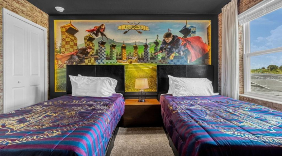 DAVENPORT, Florida 33896, 6 Bedrooms Bedrooms, ,6 BathroomsBathrooms,Residential,For Sale,SOMMERSET HILLS,0,MFRS5139833