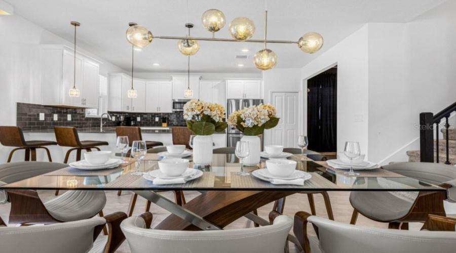 DAVENPORT, Florida 33896, 6 Bedrooms Bedrooms, ,6 BathroomsBathrooms,Residential,For Sale,SOMMERSET HILLS,0,MFRS5139833