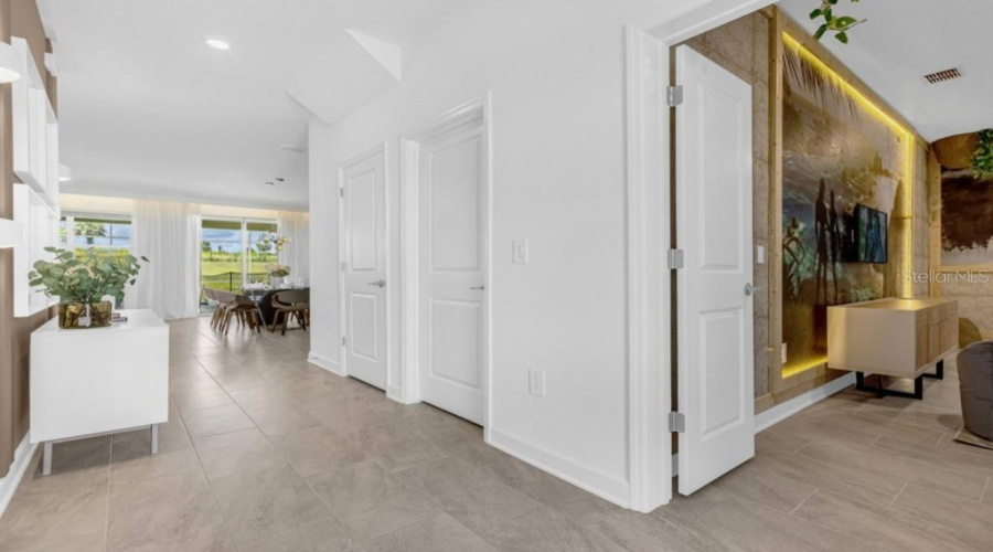 DAVENPORT, Florida 33896, 6 Bedrooms Bedrooms, ,6 BathroomsBathrooms,Residential,For Sale,SOMMERSET HILLS,0,MFRS5139833