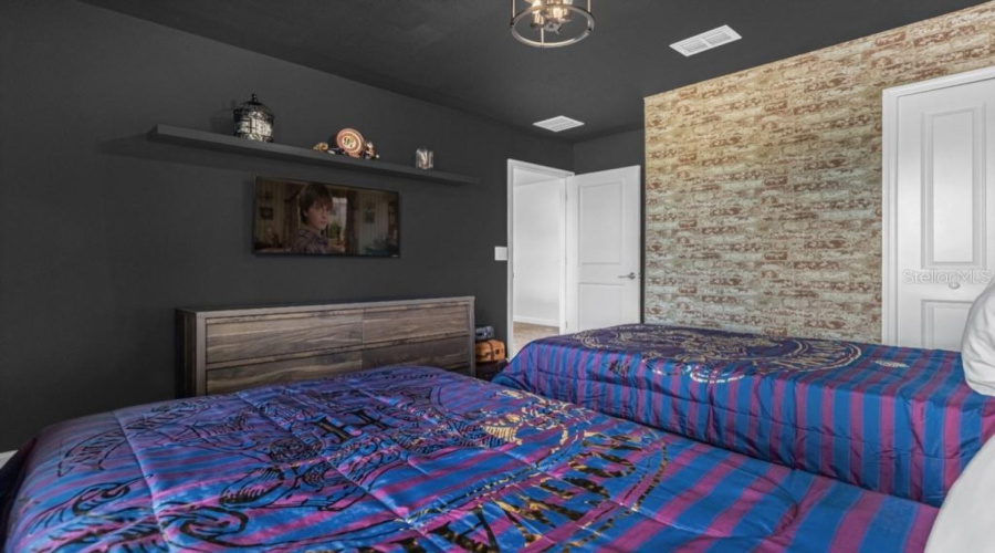 DAVENPORT, Florida 33896, 6 Bedrooms Bedrooms, ,6 BathroomsBathrooms,Residential,For Sale,SOMMERSET HILLS,0,MFRS5139833