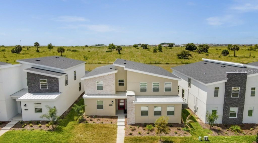 DAVENPORT, Florida 33896, 6 Bedrooms Bedrooms, ,6 BathroomsBathrooms,Residential,For Sale,SOMMERSET HILLS,0,MFRS5139833